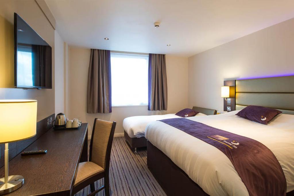 Premier Inn Southampton West Ower Exterior photo