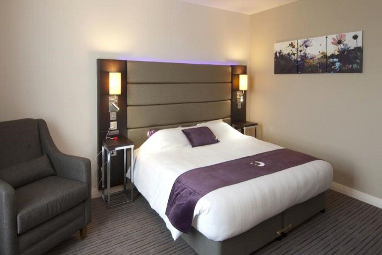 Premier Inn Southampton West Ower Exterior photo